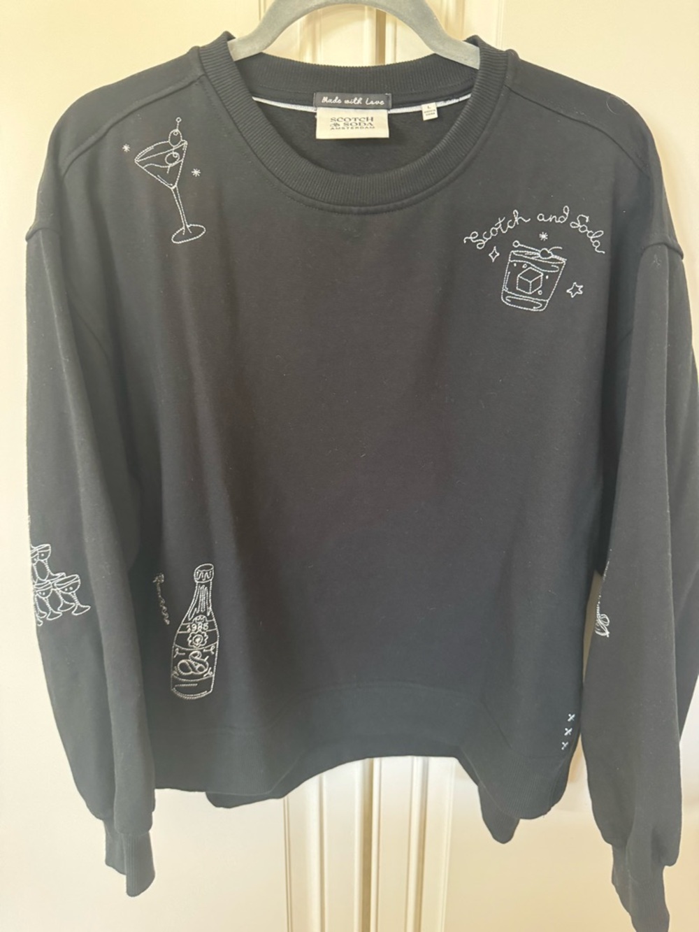 Scotch & Soda Women’s Black Graphic Sweatshirt